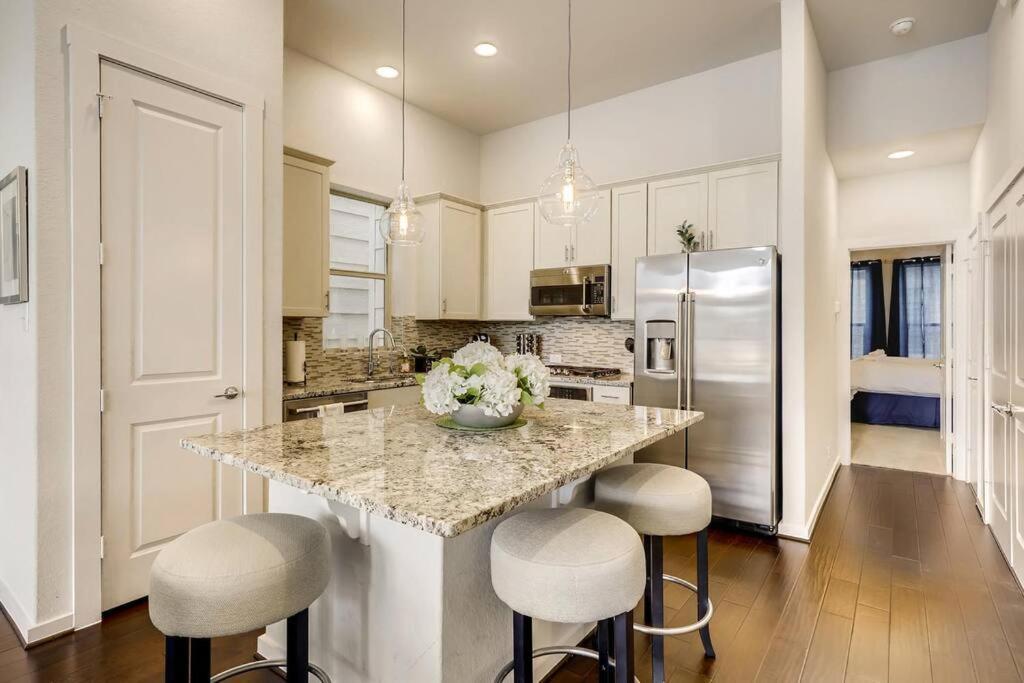 Gorgeous 4 Bed Home On St Mary'S - Minutes To Riverwalk/Pearl San Antonio Eksteriør billede