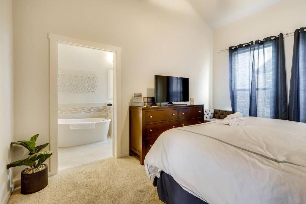 Gorgeous 4 Bed Home On St Mary'S - Minutes To Riverwalk/Pearl San Antonio Eksteriør billede